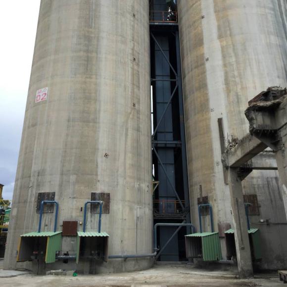 BLENDING & STORAGE SILOS
